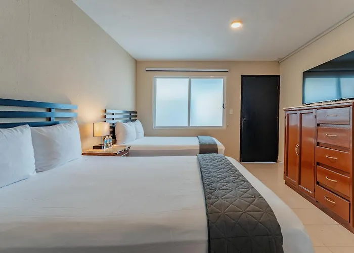 Hotel Brisas 5a Av,